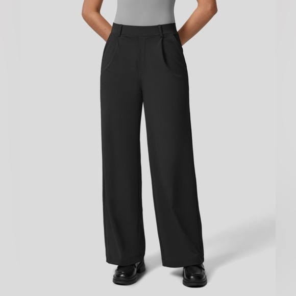 Halara Black High Waisted Plicated Side Pocket Straight Leg Work Pants NEW/NWOT! - Picture 3 of 16